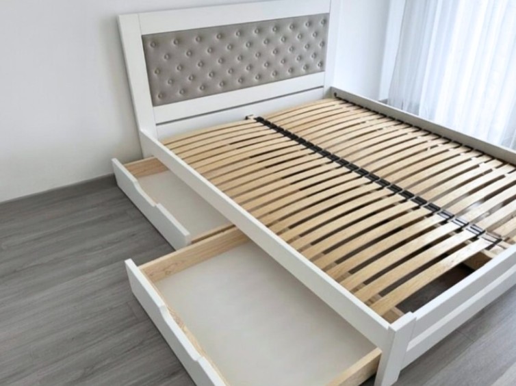Дерев'яне ліжко Модерн СОСНА з м'яким узголів'ям ґудзики 8 