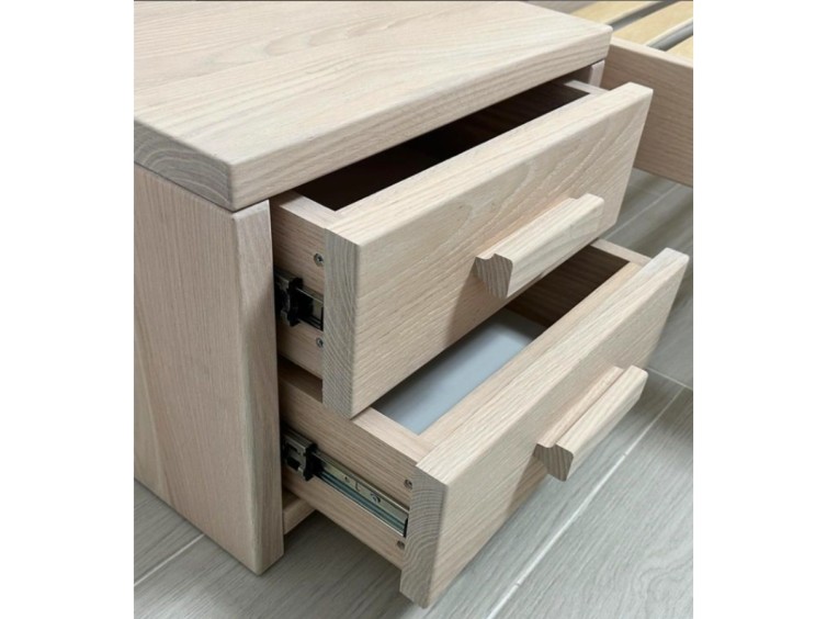 Тумба приліжкова Річард ДУБ 17 