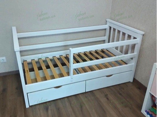 Детская кровать Адель из натурального дерева 2