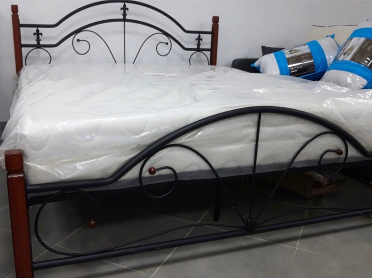 Металлическая кровать Диана Дерево 7 