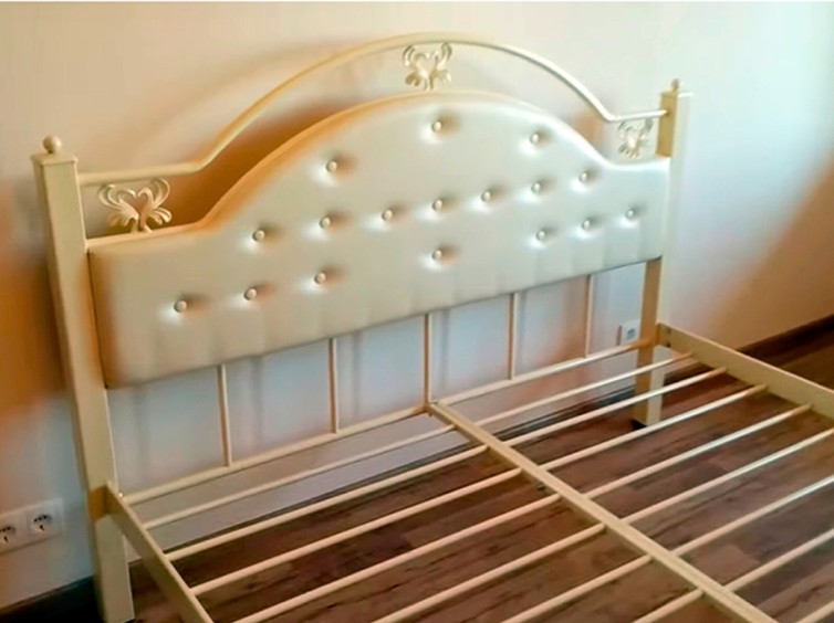 Металлическая кровать Эсмеральда 7 