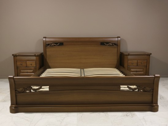 Деревянная кровать Шопен 2