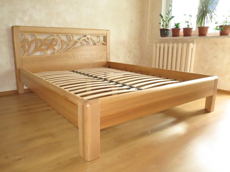 Деревянная кровать Италия 2 