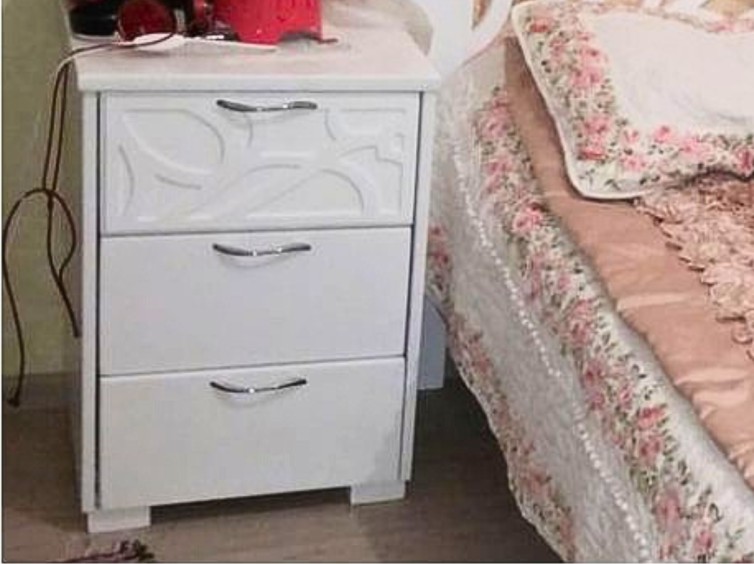 Тумба приліжкова Італія 3 2 