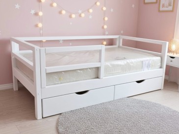 Детская кровать Кевин c ящиками из натурального дерева