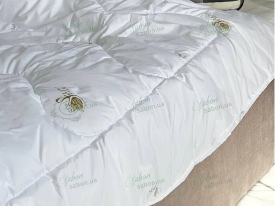 Одеяло ЗАМЕНИТЕЛЬ ЛЕБЕДИНОГО ПУХА 1