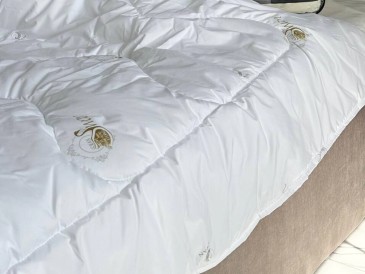 Ковдра ЗАМІННИК ЛЕБЕДИНОГО ПУХУ