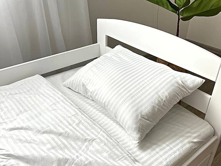 Детская кровать Винни из натурального дерева 12 