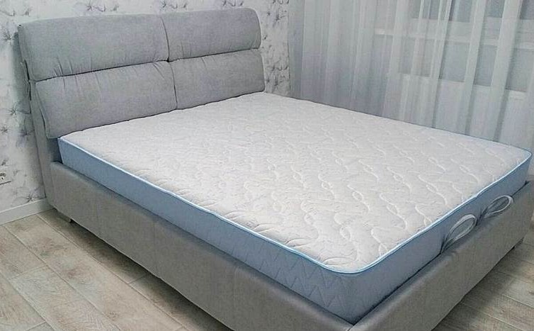 М'яке ліжко-подіум Манчестер 4 